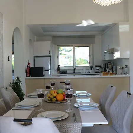 Yulya By Taimoura 别墅 *