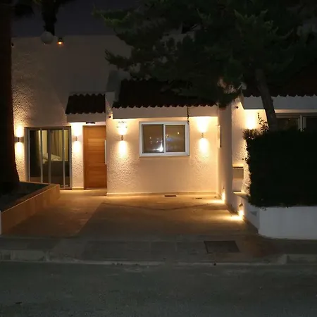 Yulya By Taimoura * Pafos