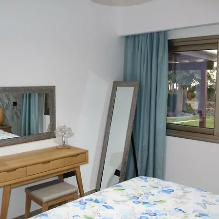 别墅 Yulya By Taimoura Paphos