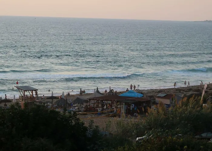 Yulya By Taimoura Vila Paphos