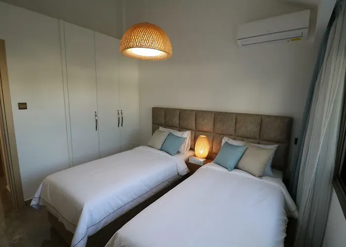 Yulya By Taimoura * Paphos