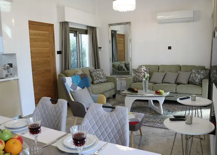 Villa Yulya By Taimoura Paphos