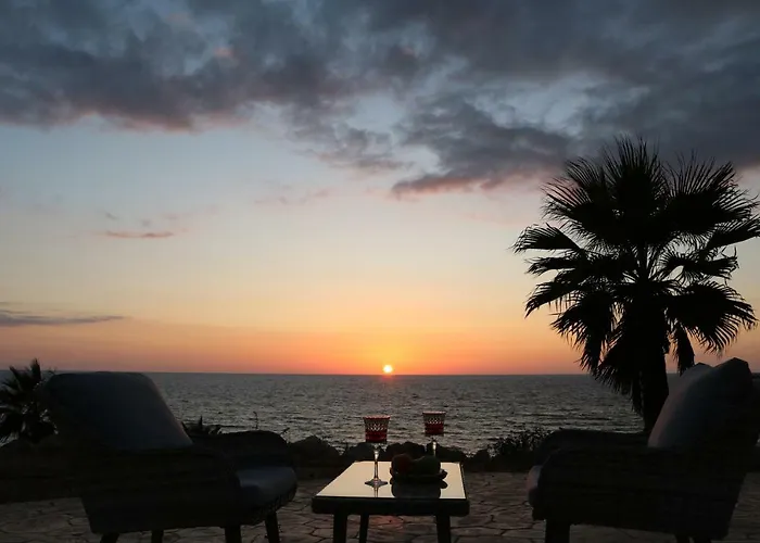 Vila Yulya By Taimoura Paphos