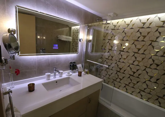 Villa Yulya By Taimoura Paphos