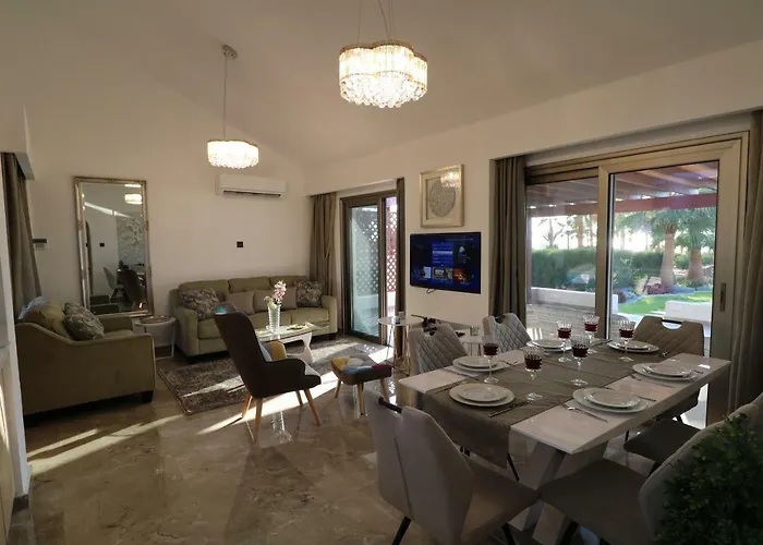 Yulya By Taimoura * Paphos