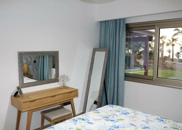 Vila Yulya By Taimoura Paphos