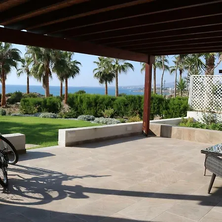 Yulya By Taimoura Villa Pafos
